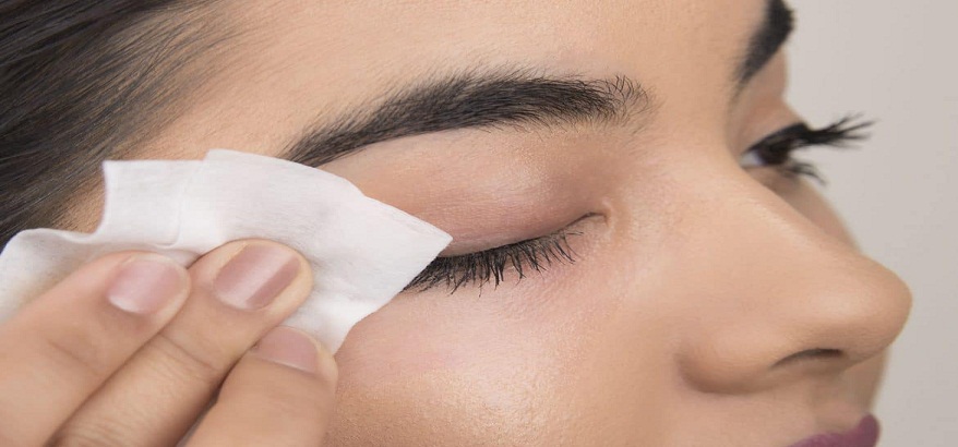Ini dia Rekomendasi Makeup Remover Paling Praktis dan Ekonomis