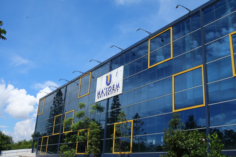 Menyiapkan Masa Depan Profesional melalui Jurusan Perbankan Syariah Universitas Masoem Bandung