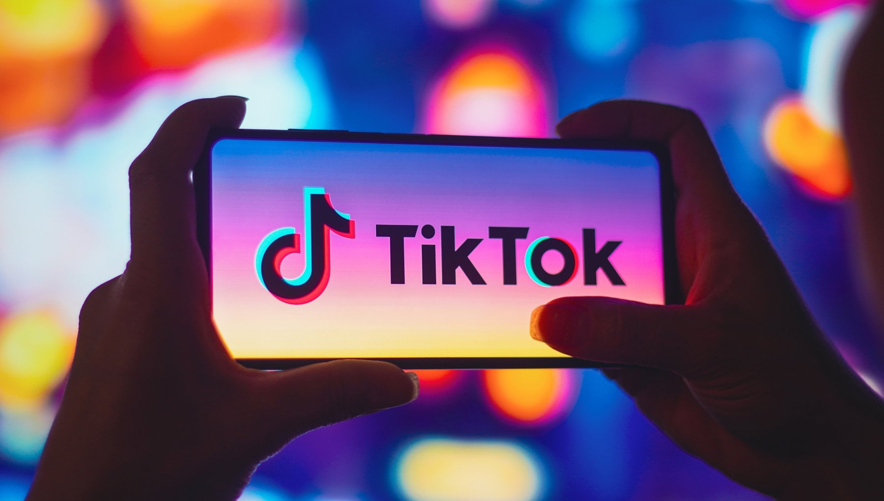 Meningkatkan Popularitas di TikTok dengan Jasa Followers TikTok Real dari Rajakomen.com