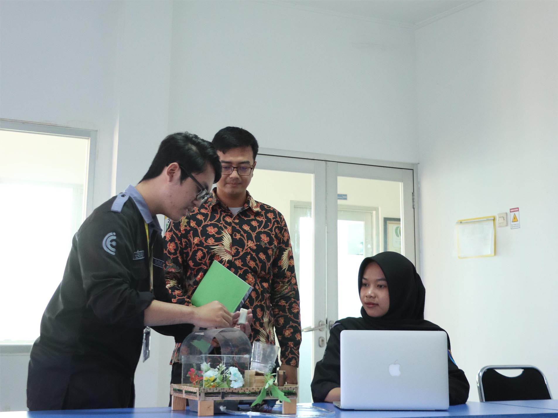 Apa Kriteria Jurusan Teknik Industri Terbaik dan Bagaimana Memilih Kuliah di Kampus Swasta?