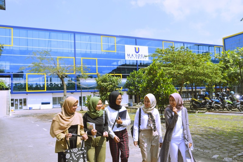 Uang Kuliah Mahal? Jangan Khawatir, Ini Cara Kuliah di Bandung Tanpa Bikin Dompet Menjerit