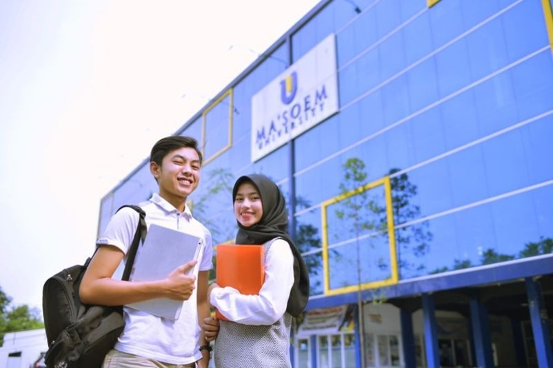 Kuliah Sambil Berkebun: Urban Farming di Kampus Bandung