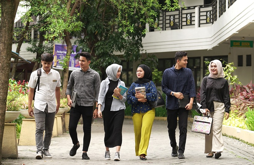 Kuliah di Bandung, Dijamin Gak Bakal Nyesel!
