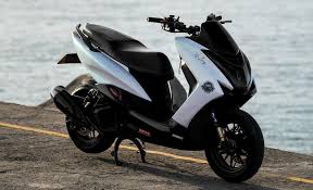 Yamaha SMAX 160, Skuter Matic Baru yang Menghadirkan Inovasi dan Kesenangan Berkendara