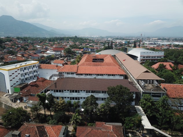 Kisah Sukses Siswa Berprestasi dari Ekstrakurikuler Memanah di Boarding School SMA Al Masoem Bandung